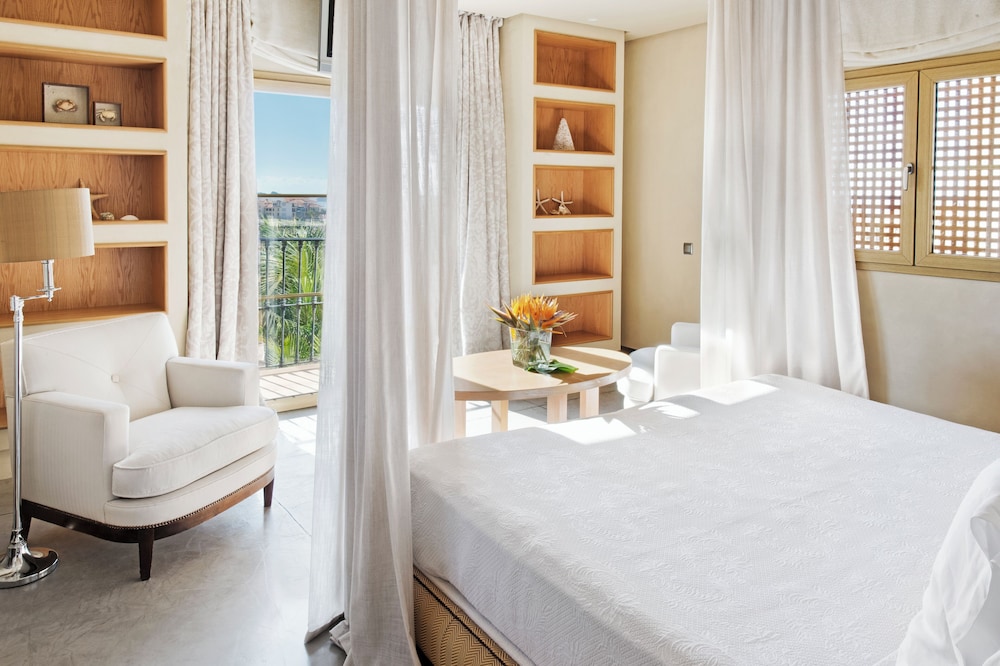 The Villas at Gran Hotel Bahia del Duque 8/50
