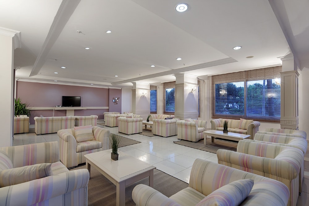 Club Turtas Beach 30/36