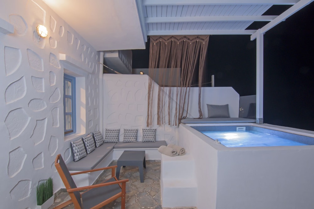 Ixthioessa Hotel 26/53