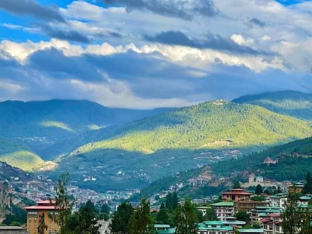 Bhutan Suites 23/34