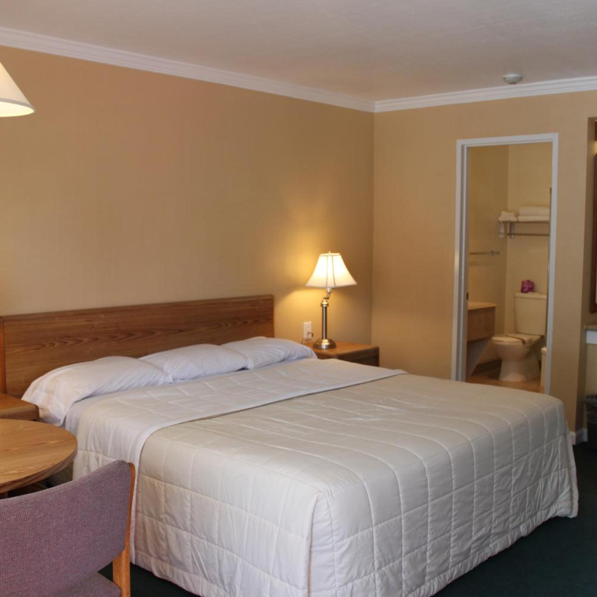 Villa Inn 9/33