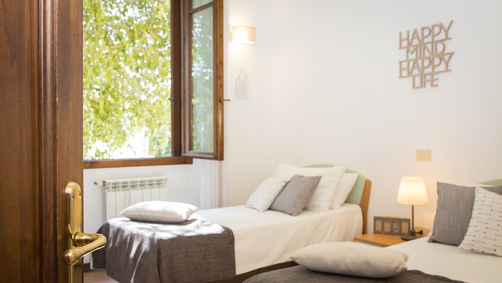 Rental In Rome Rosselli Palace Apartment 2 20/50
