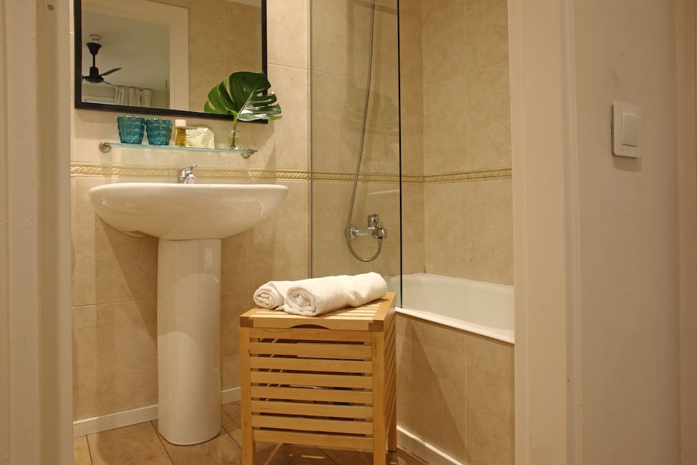 Hotel Chic&basic Lemon Barcelona 33/33