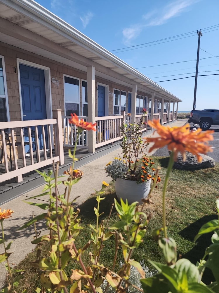 The Anchor Motel 35/44