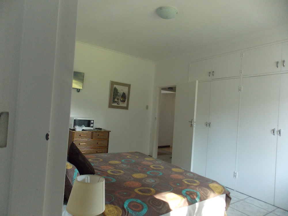 Bizafrika Guest Lodge &amp; Conference Center 21/50
