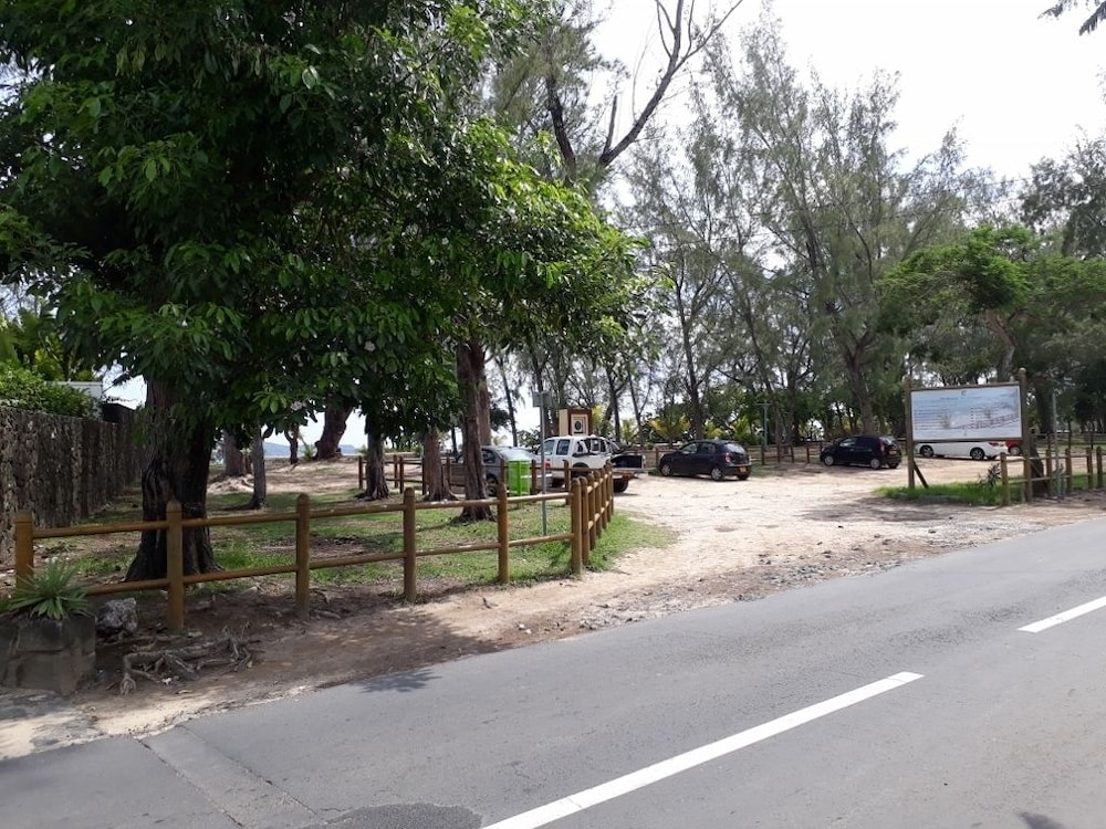 Allamanda Studios And Apartments 19/44