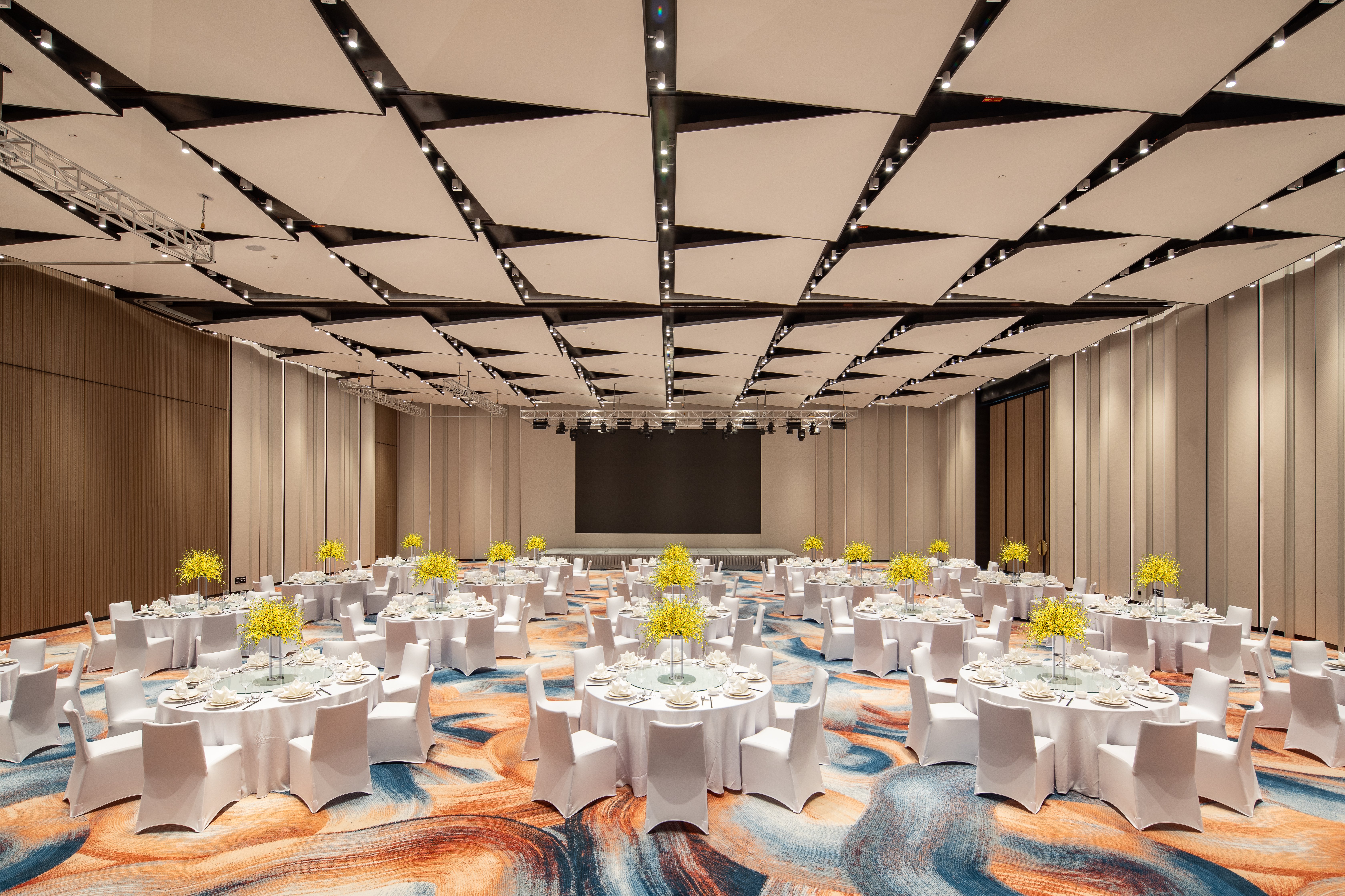 Holiday Inn & Suites SANYA YALONG BAY 28/38