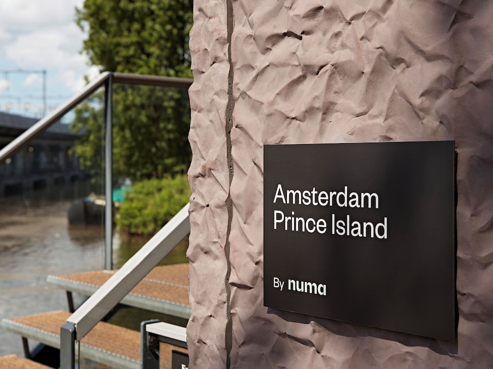 YAYS Amsterdam Prince Island by Numa 50/58