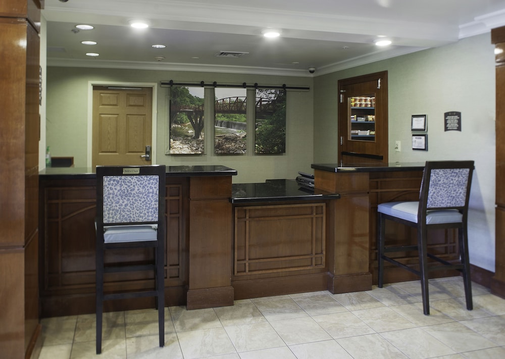 Staybridge Suites Fayetteville Univ of Arkansas 6/51