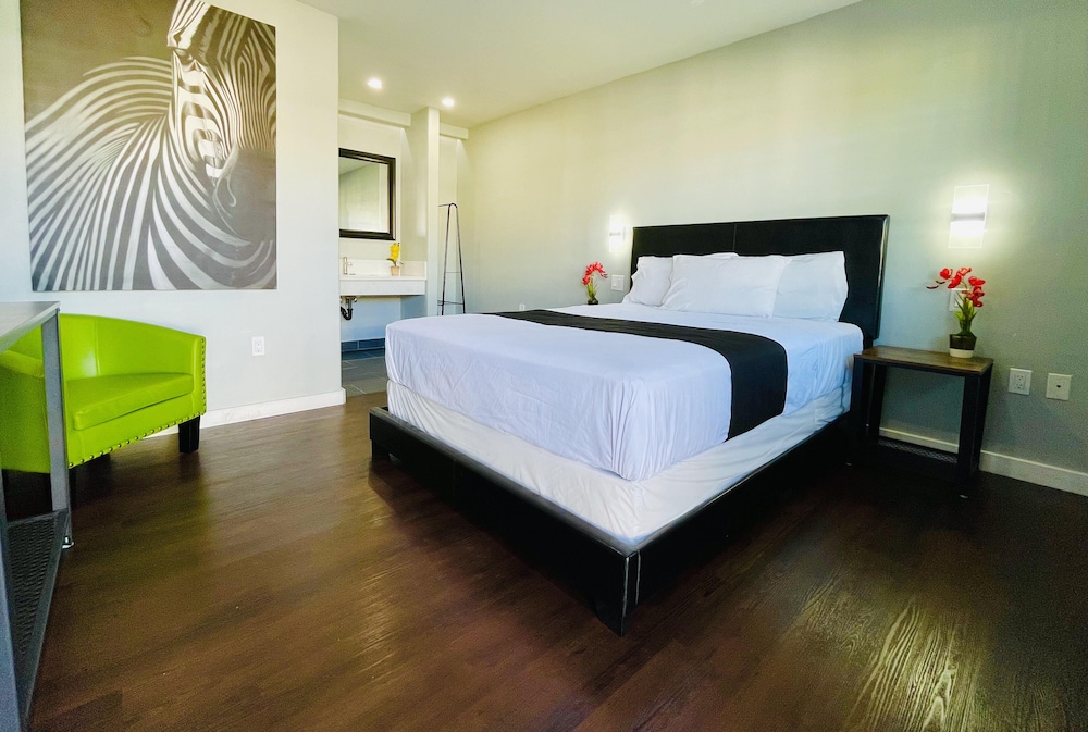 Villa Serena Motel El Cajon 9/50