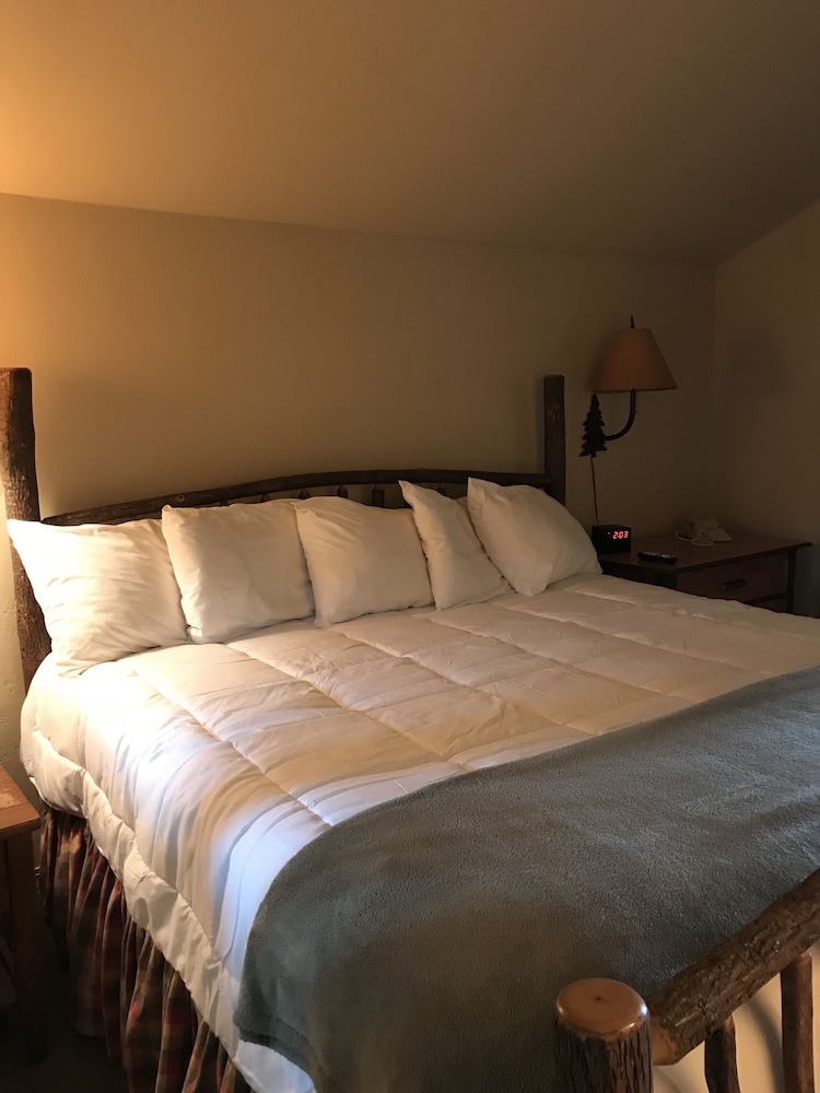 Mountain Lake Lodge 13/68