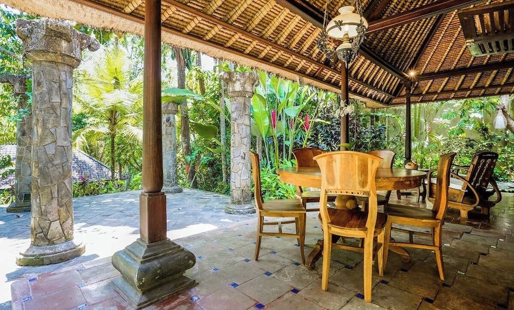 Villa Beji Indah 40/50