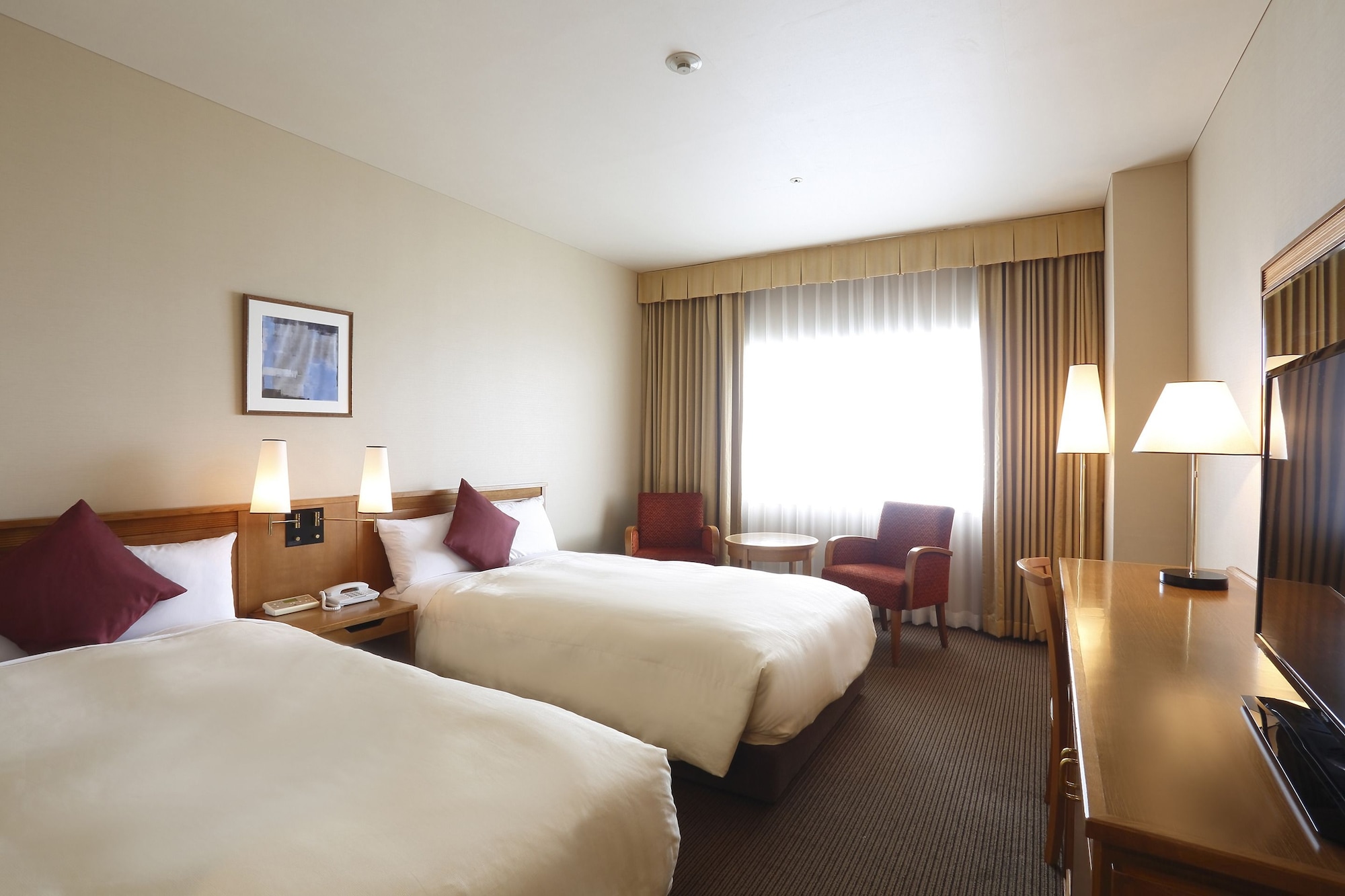 Superior, Twin Beds, Smoking