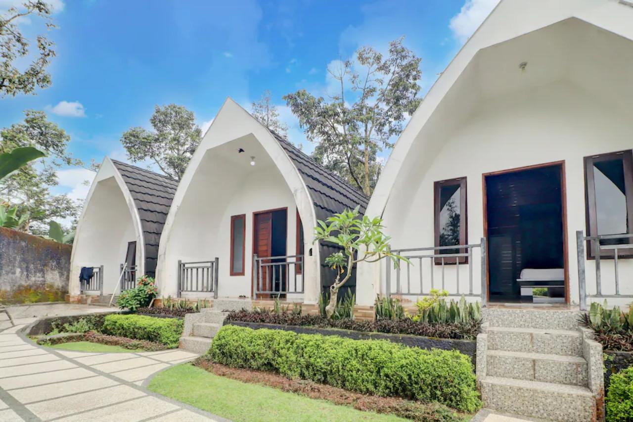 Belvilla near Kembengan Sari Waterpark formerly Liberty Guesthouse Village 10/13