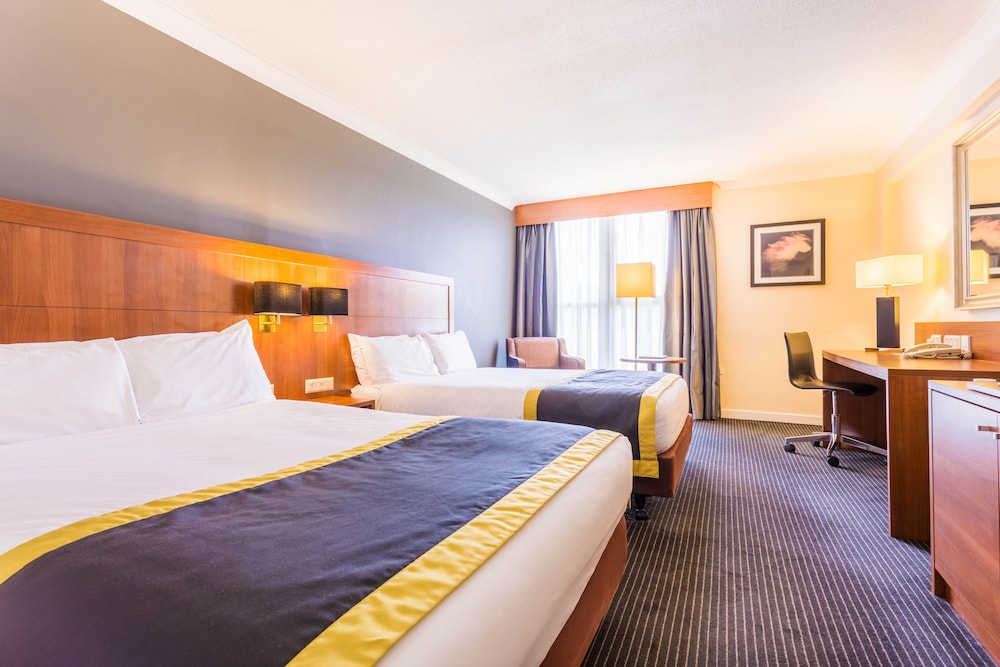 Holiday Inn Newcastle Gosforth Park By IHG 20/76