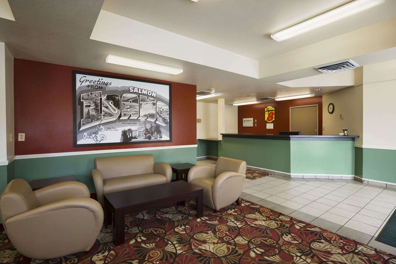 Super 8 by Wyndham Salmon 2/30
