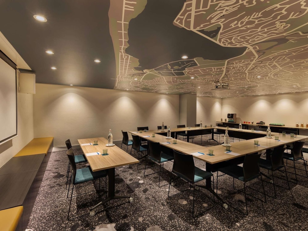 IBIS CHRISTCHURCH 33/60