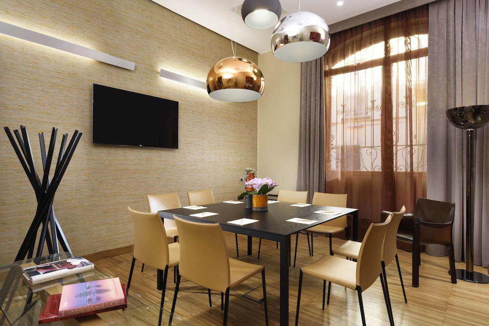 Enterprise Hotel 40/45