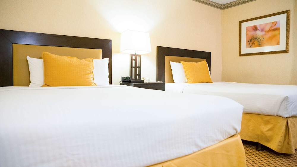 Motel6 Anaheim Hills, CA 11/42