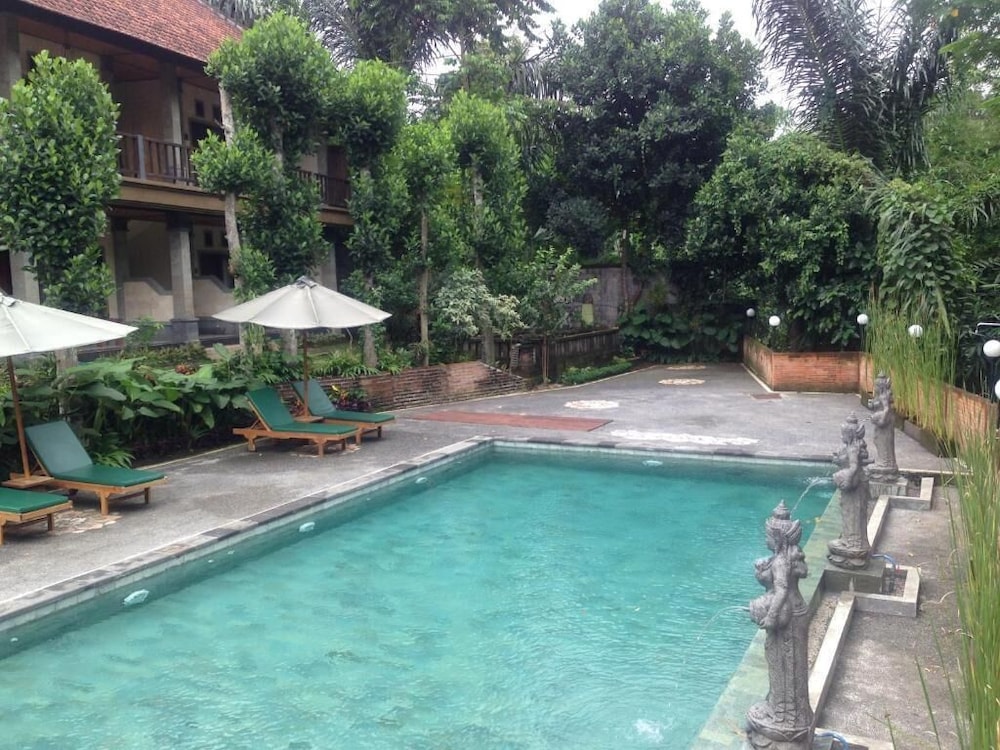 Adi Jaya Cottages 44/50