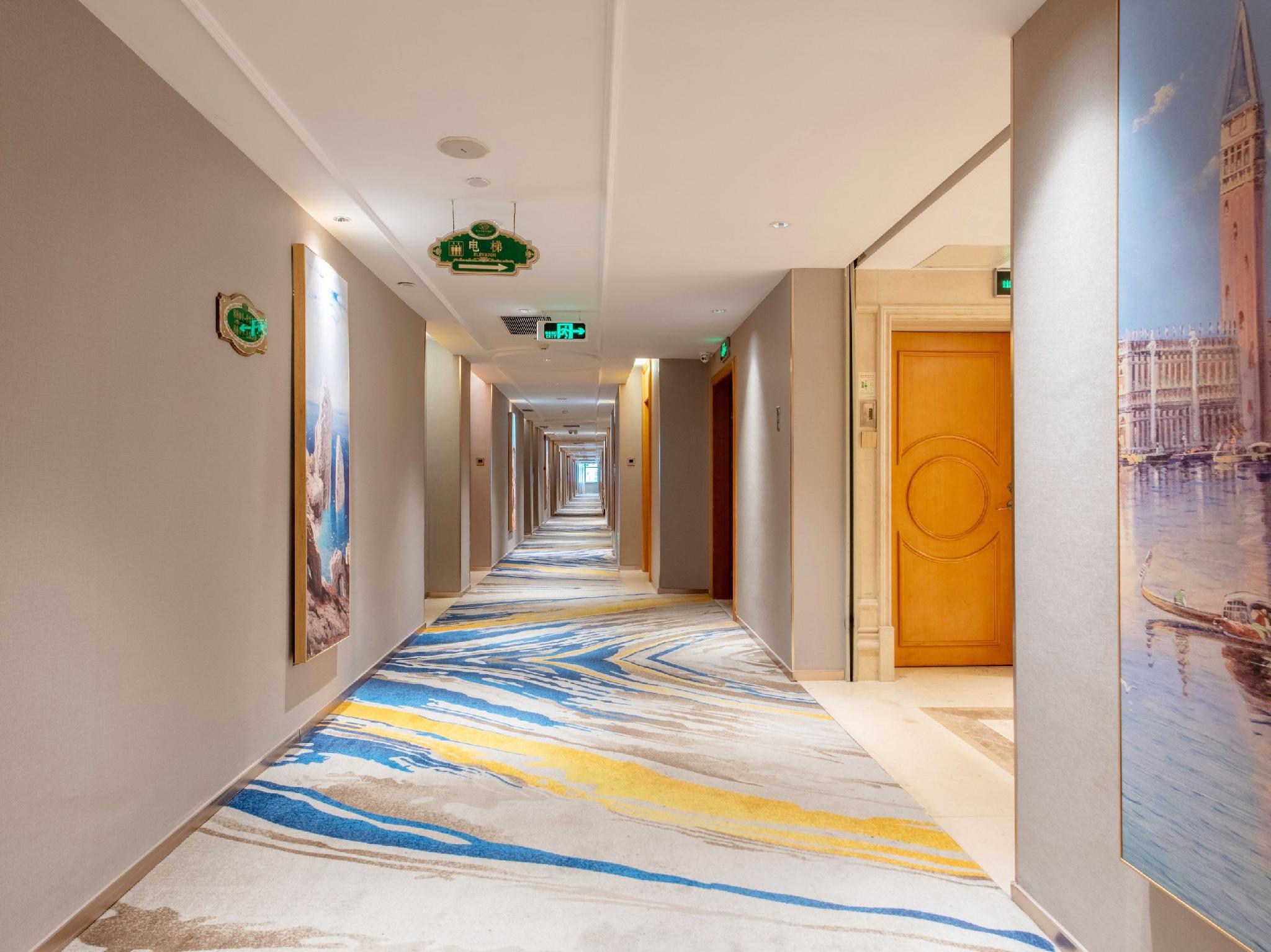 Vienna Hotel (Foshan Lingnan Mingzhu Stadium) 19/33