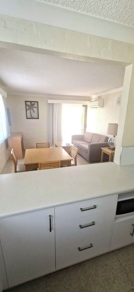 Don Pancho Beach Resort 11/50