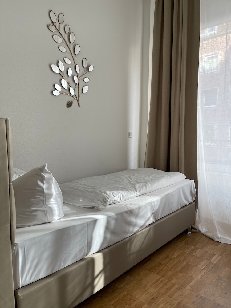 TM Hotel Düsseldorf 16/23