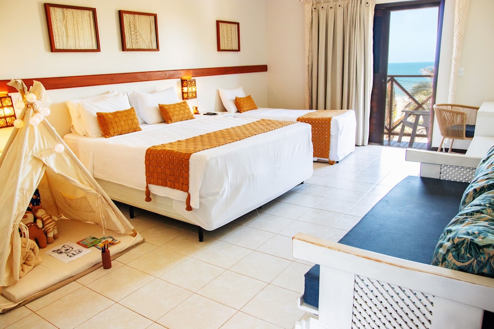 Luxury, Suite, 1 Queen and 1 Single Bed, Sea Front