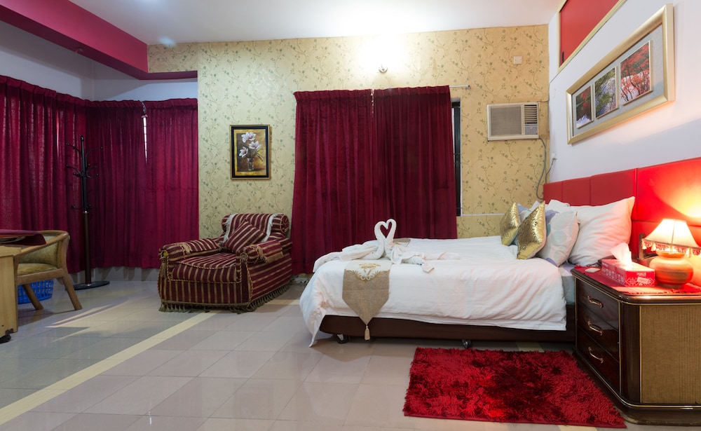 Babylon Garden Serviced Apartments 25/75