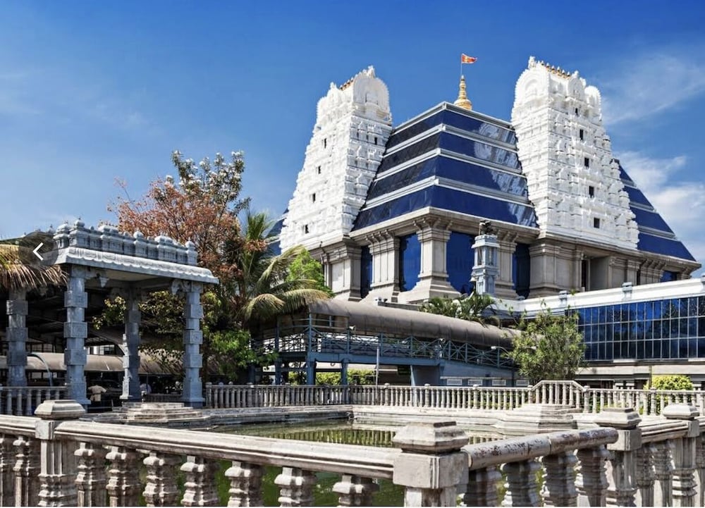 Hotel Vista Suites 46/50