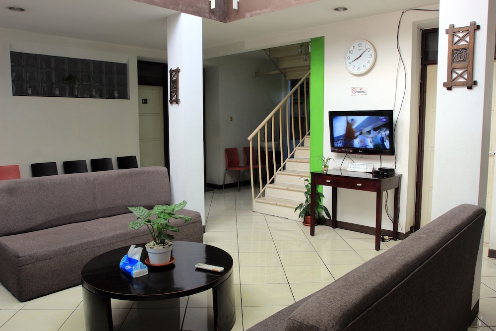 Saidah Guest House by ZUZU 11/22