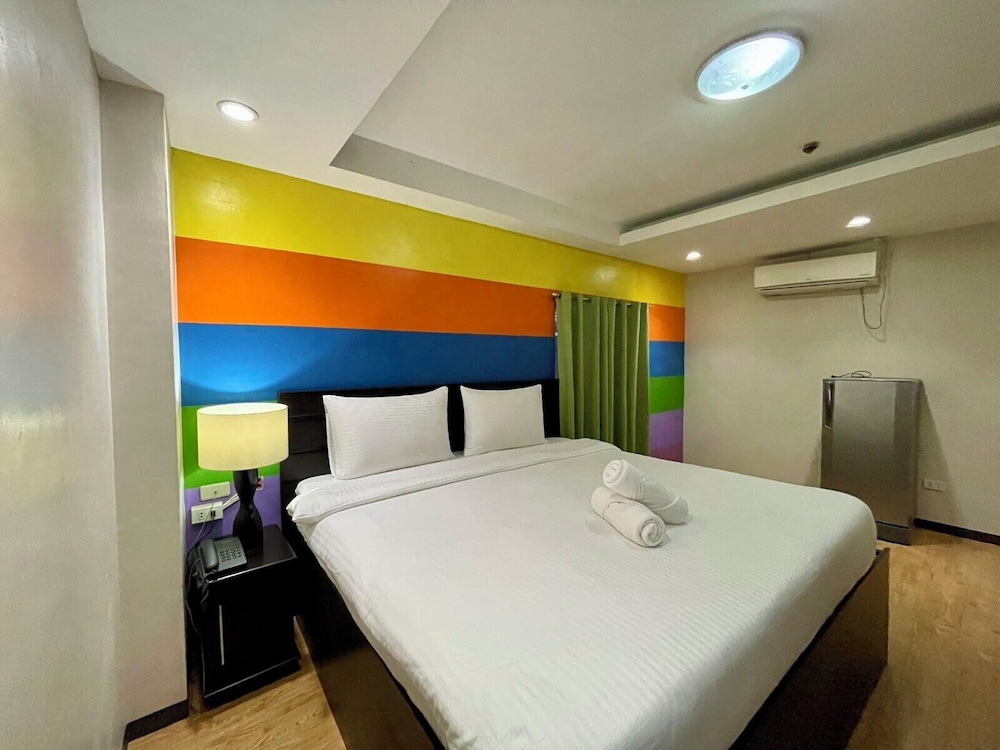 Fave Hotel Angeles City 23/37