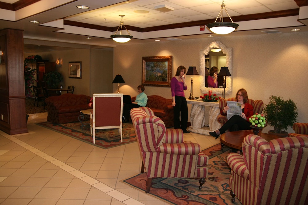 Hampton Inn Cincinnati Northwest Fairfield 33/50
