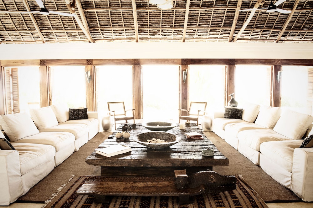 Qambani Luxury Resort 24/50
