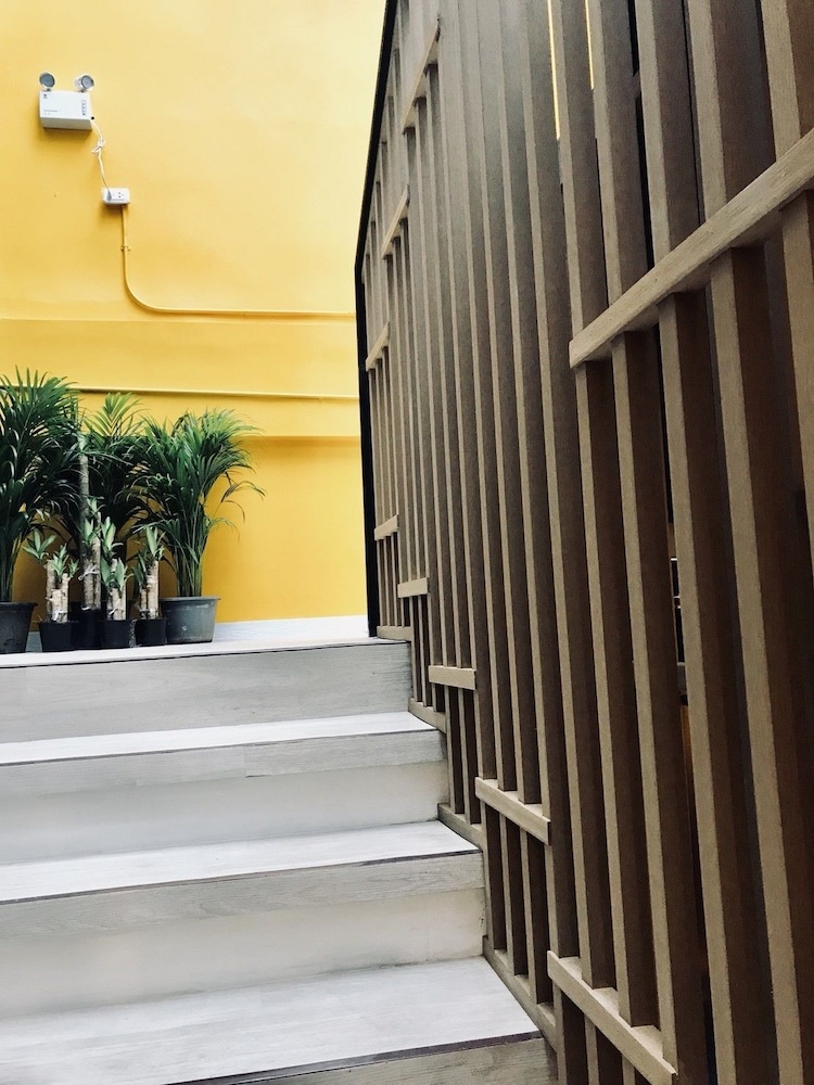Kinnon Deluxe Hostel Coworking Cafe 27/44