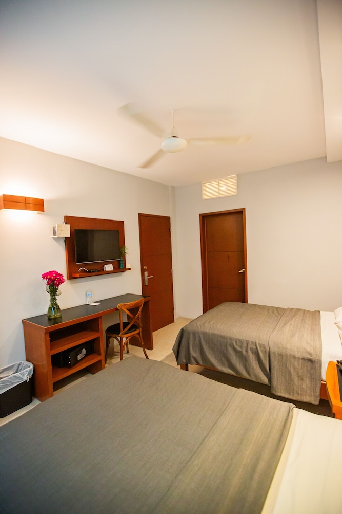 Nacional Hotel Merida 15/50