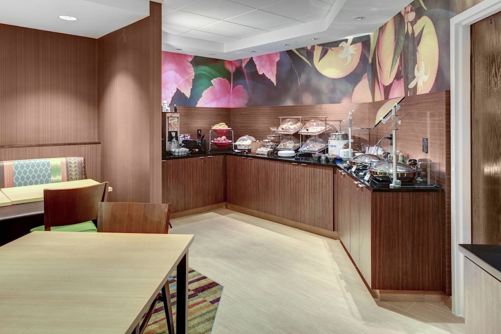 Fairfield Inn Suites Atlanta Alpharetta 11/27