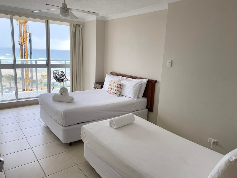 Hi Surf Beachfront Apartments 19/78