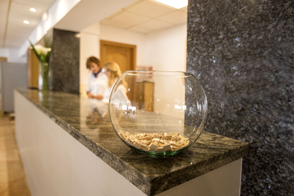 Hotel Foners - Adults Only 6/69