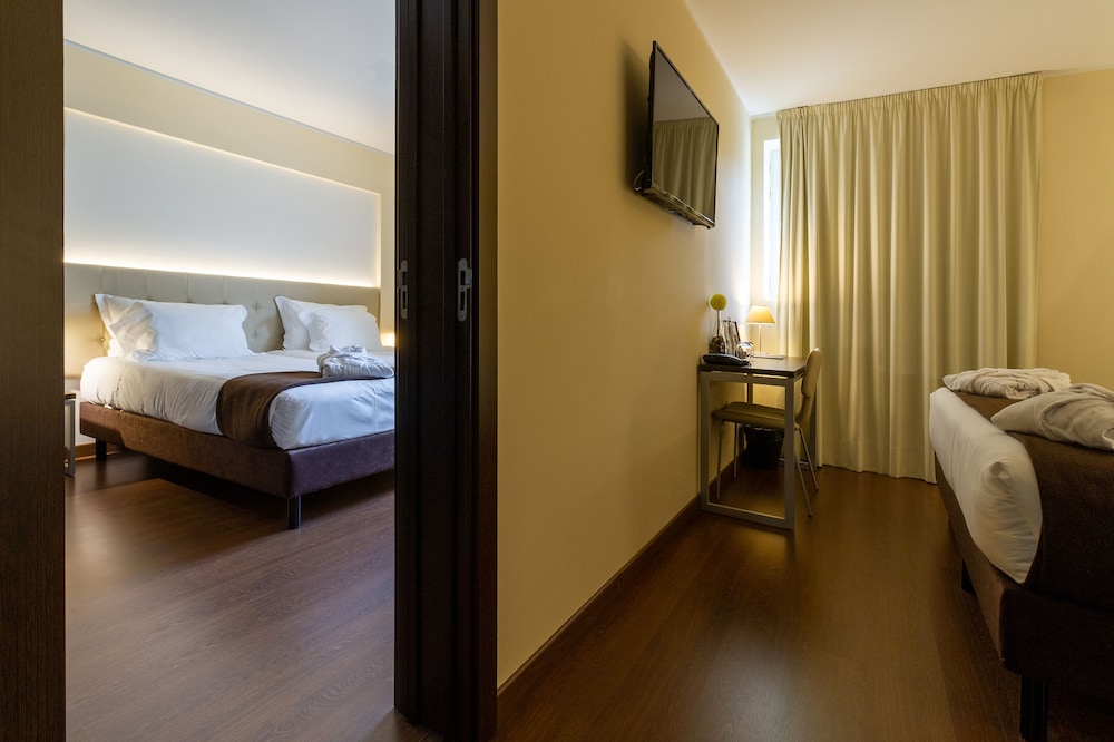 In Gold Hotel & Spa 24/68