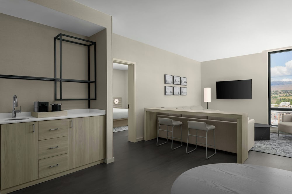 Ac Hotels By Marriott Boise Downtown 27/34