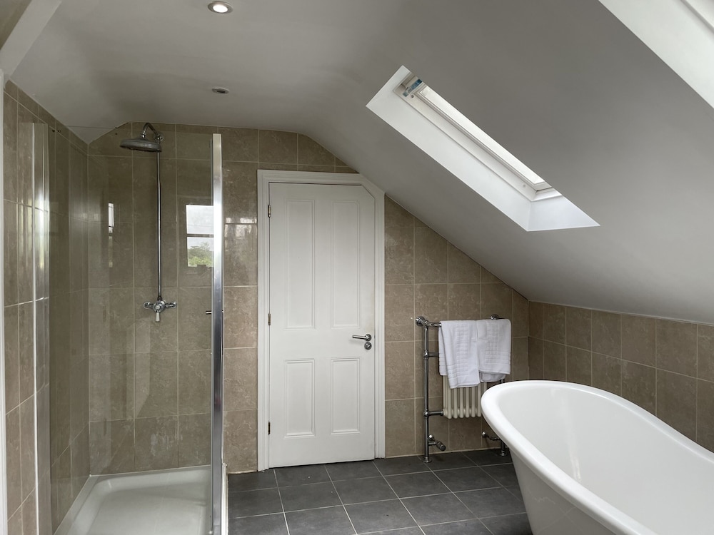 The Plough Bed and Breakfast 16/22