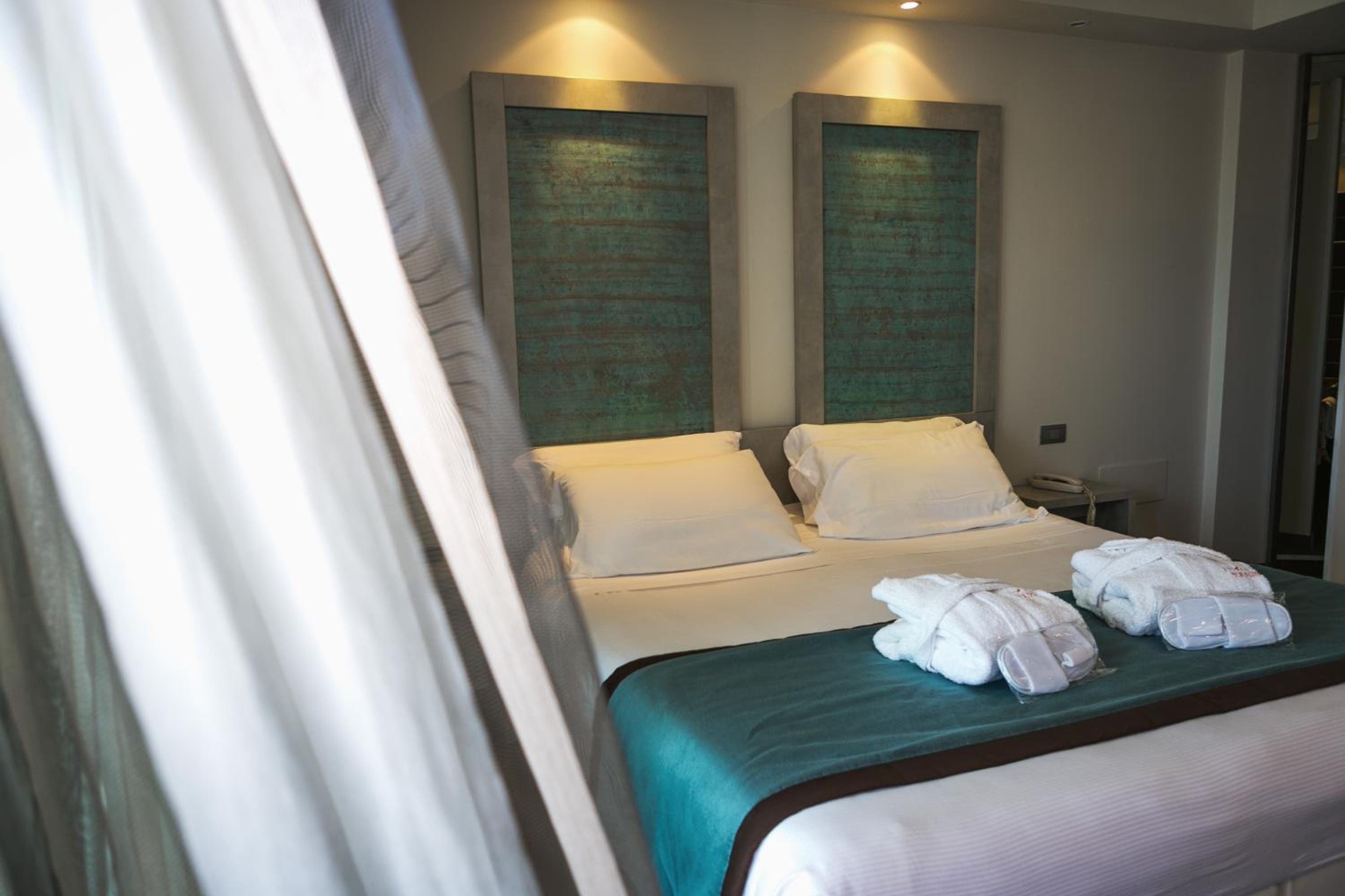 Superior, Double Bed, City Side, Balcony, Pool Access