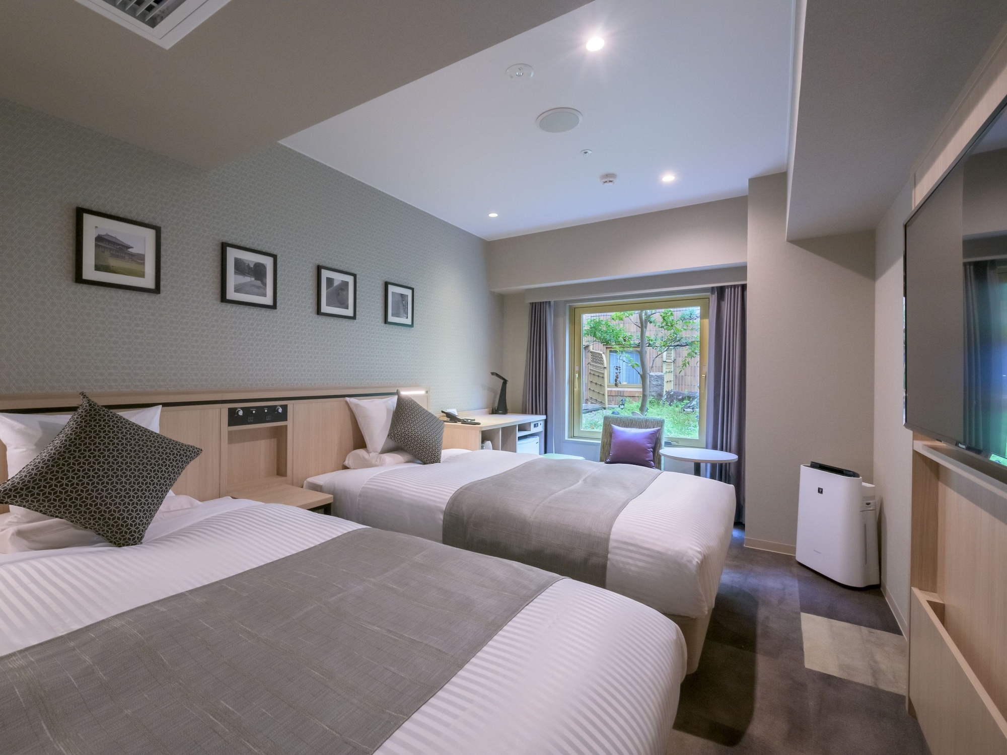 Renovated, Superior, Twin Beds