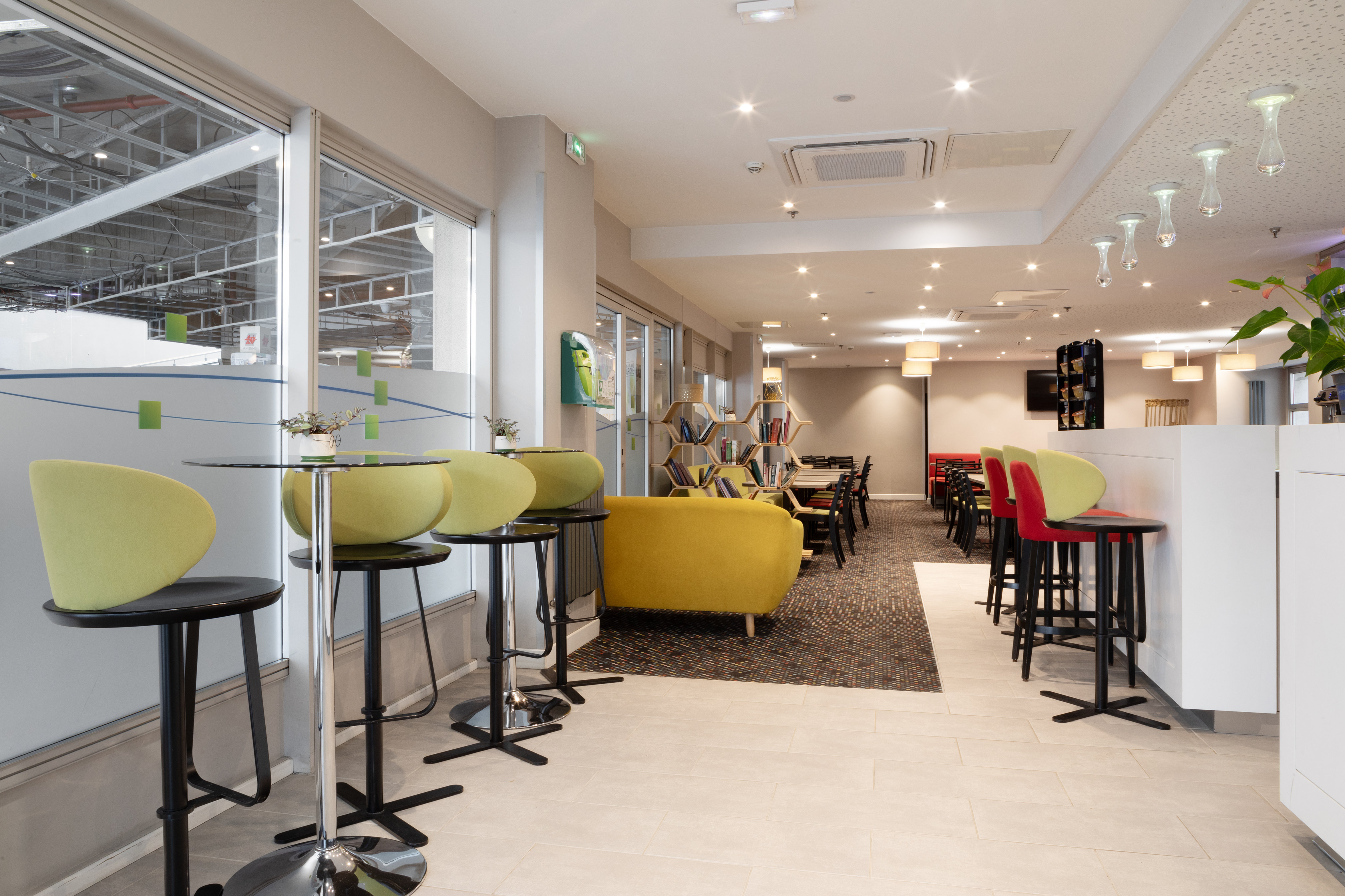 HOLIDAY INN EXPRESS AMIENS 38/73