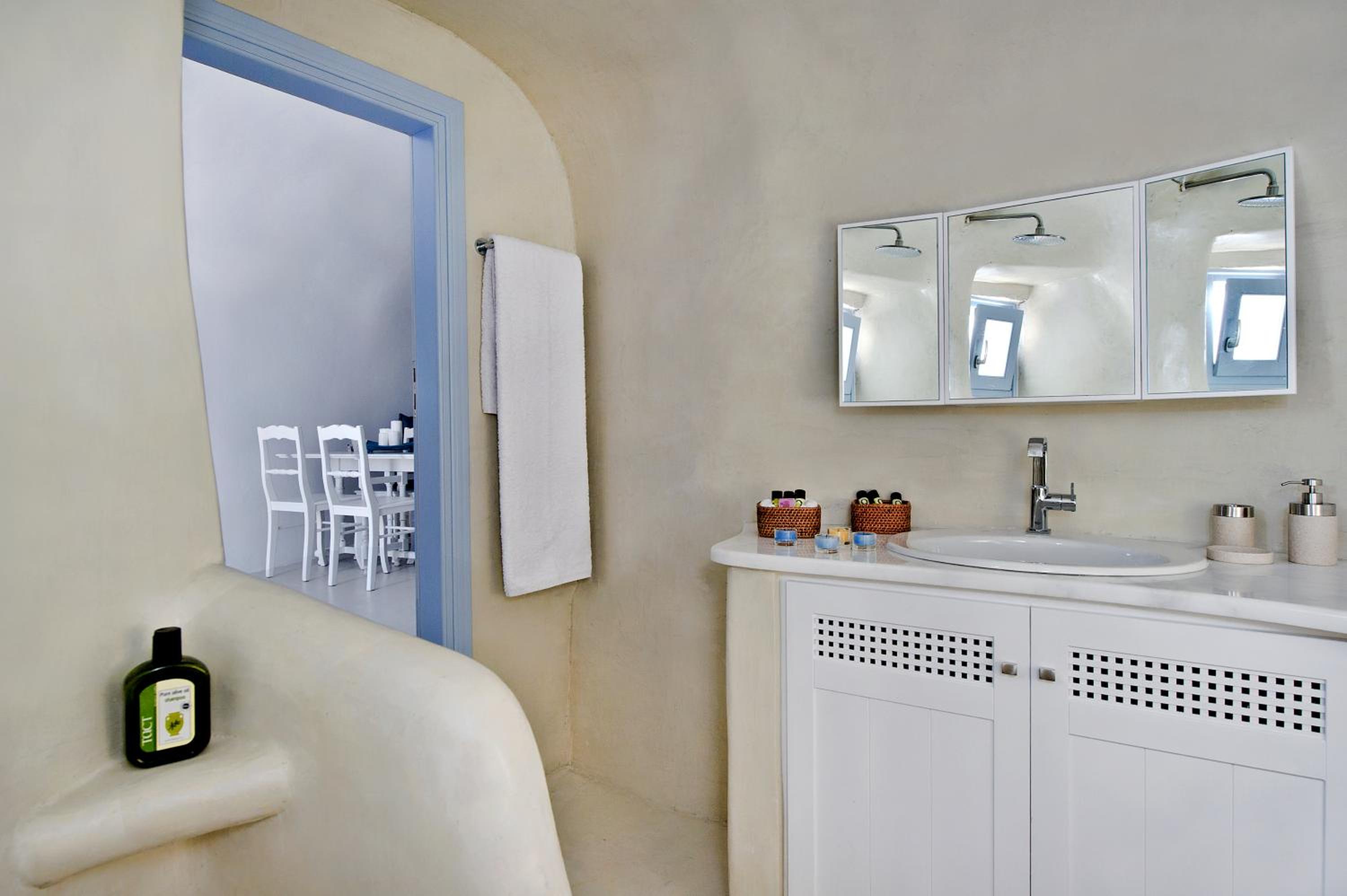 1 Bedroom, Villa, Caldera View, Shared Pool، Anemomilos Hotel & Apartments 6/9