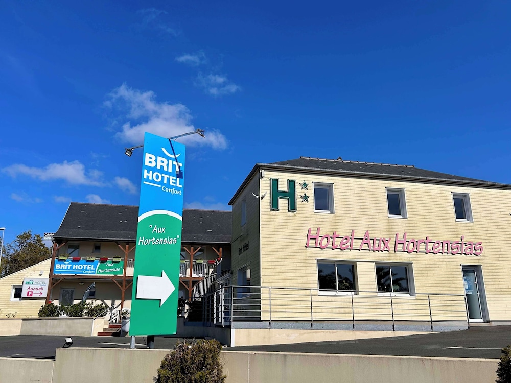 Brit Hotel Aux Hortensias 4/55