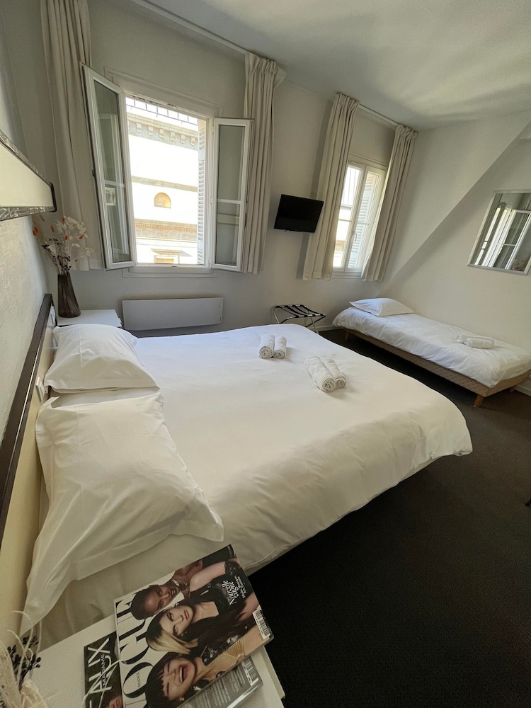 HOTEL DE FRANCE 31/73