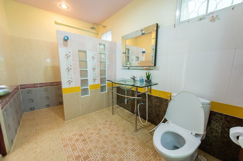 Poomvarin Resort 34/34