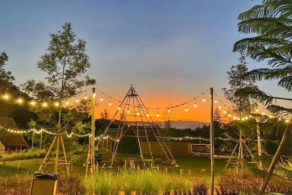 Yellowstone Camps Resort Khao Yai 64/68
